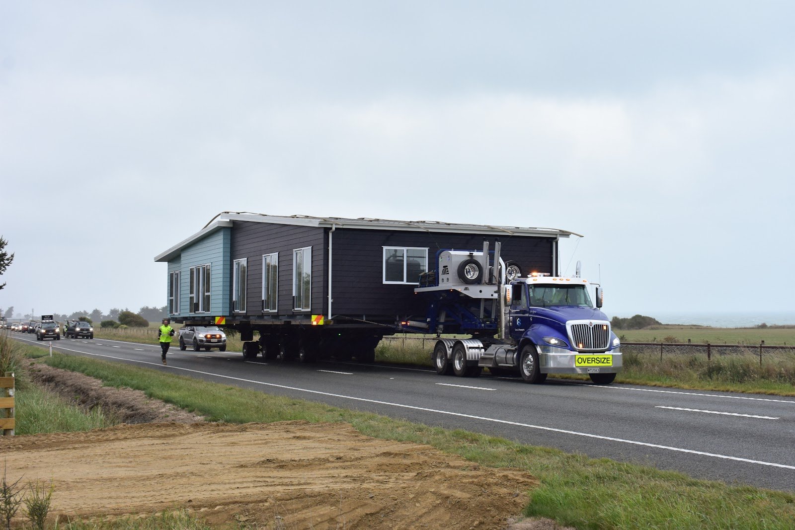 Prefab house delivery